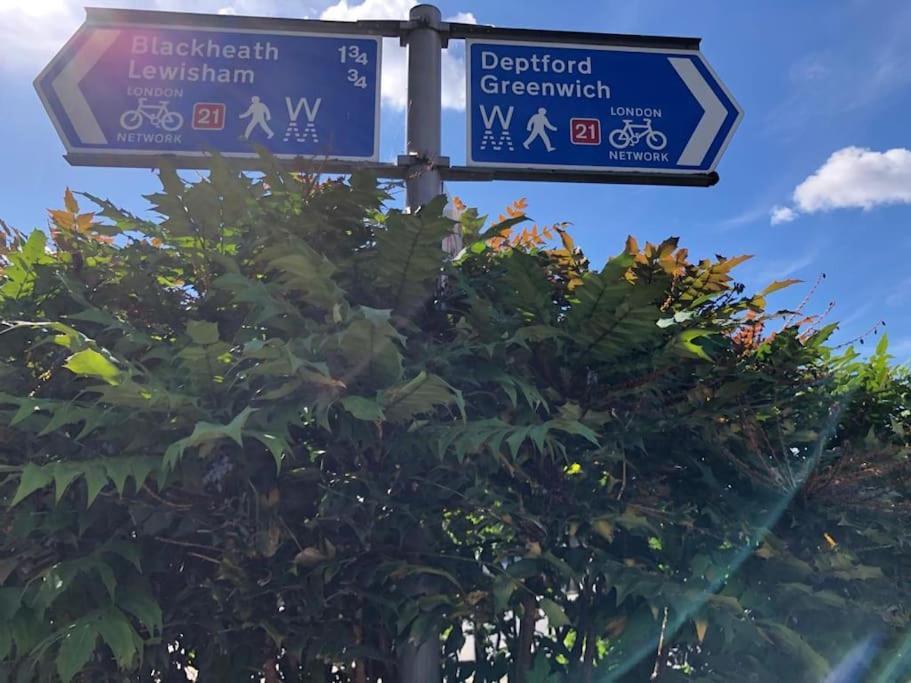 Morden Flat Close To Dlr Station With Free Parking ロンドン エクステリア 写真